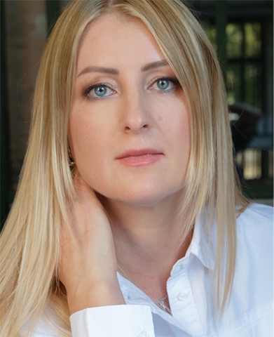 Mirela Strat